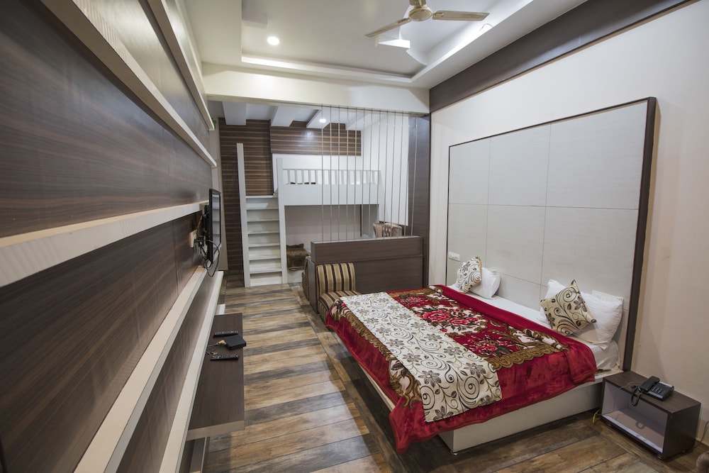 Premium Room (4 Beds)