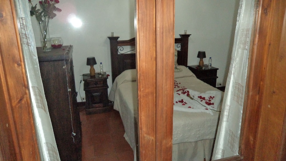 Standard Double Room, Private Bathroom photo 3