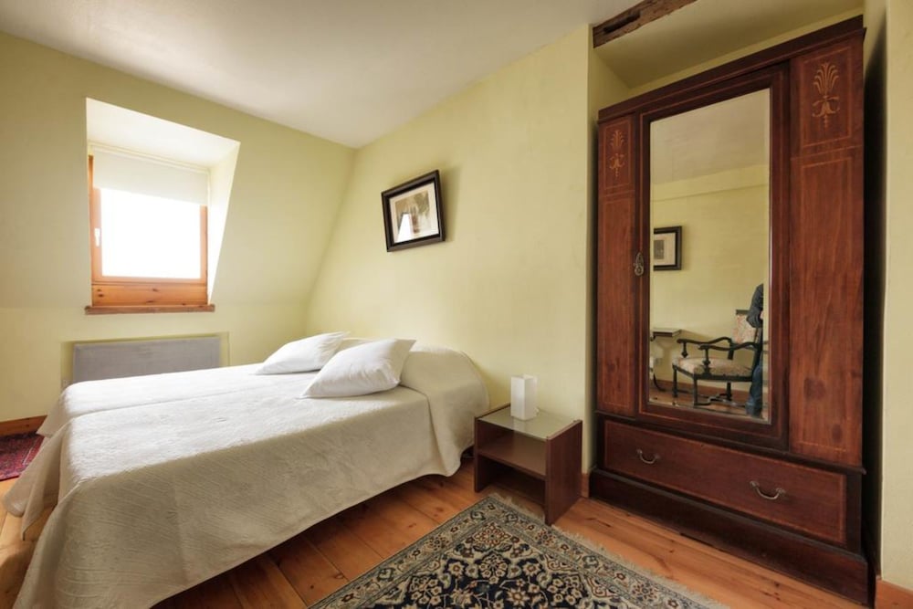 Twin Room, 2 Twin Beds, Non Smoking - Photo 10