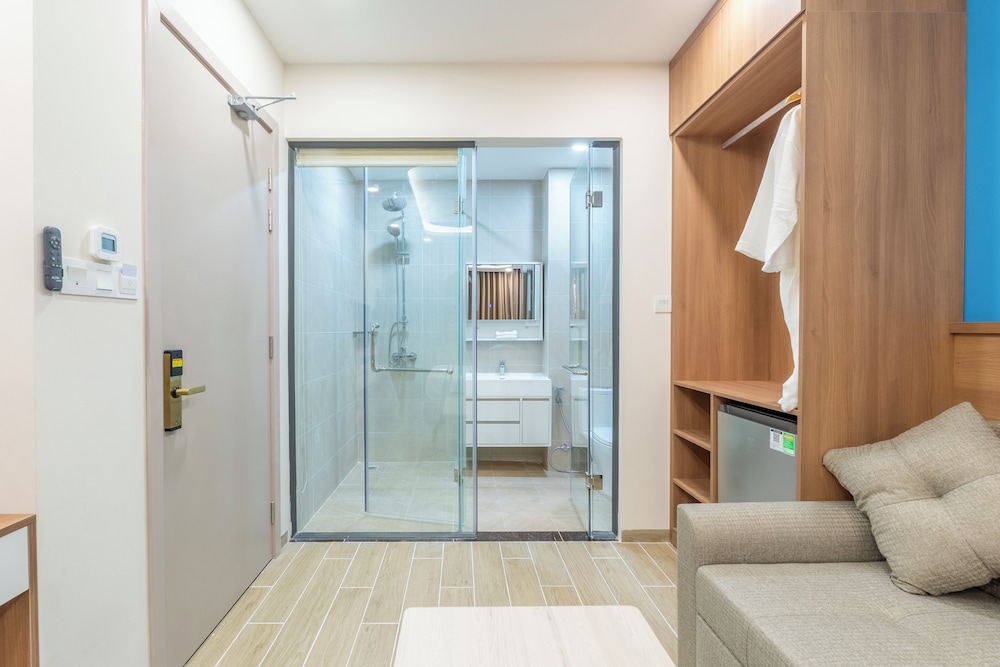 Comfort Triple Room, City View - Photo 5