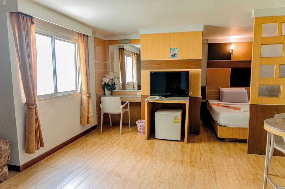Suite Twin Room photo 3