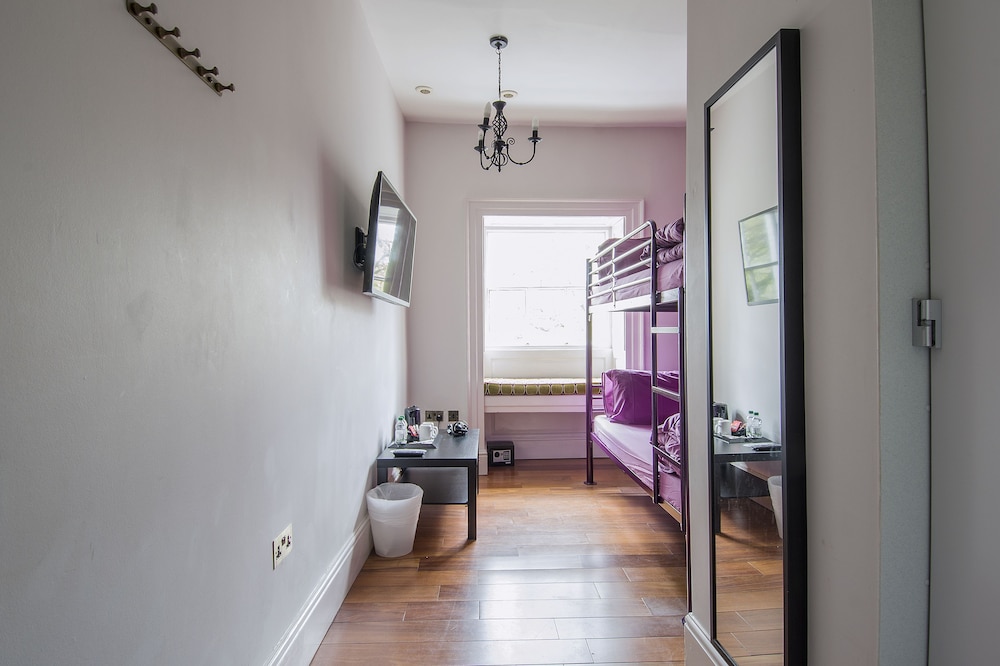 Twin Room Ensuite - Photo 4