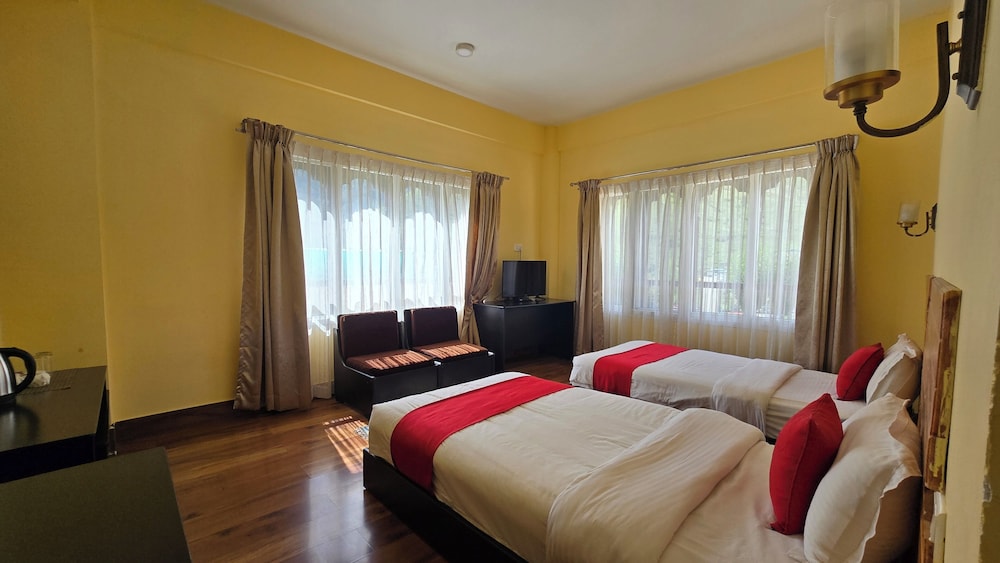 Standard Twin Room