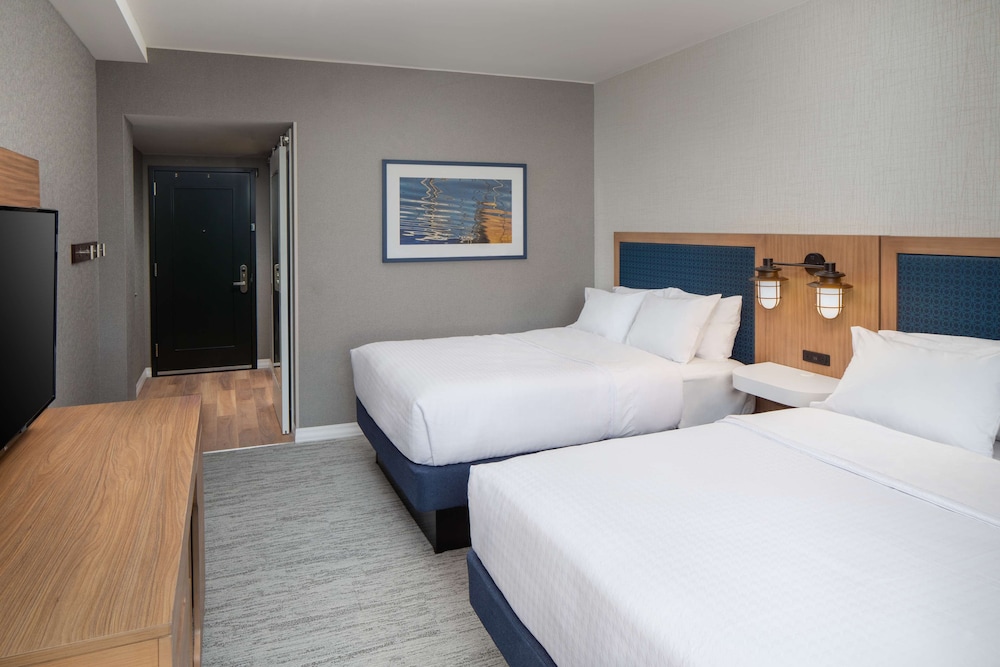 Premium Room, 2 Queen Beds, Accessible (Water View, Hearing)