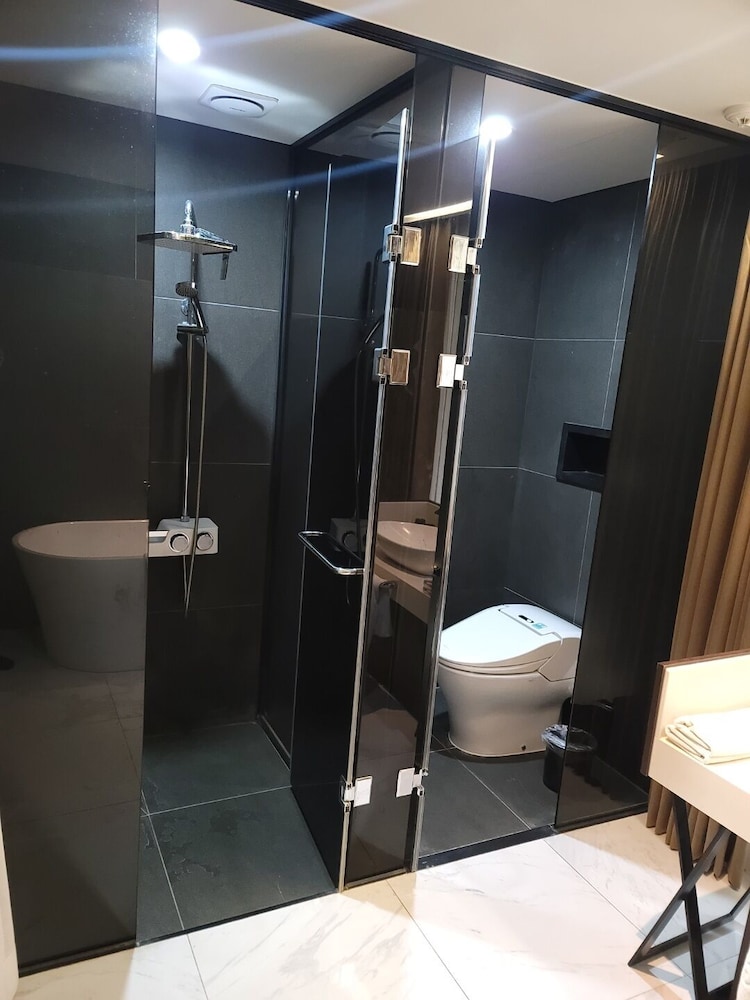 Superior Twin Room, Non Smoking photo 2