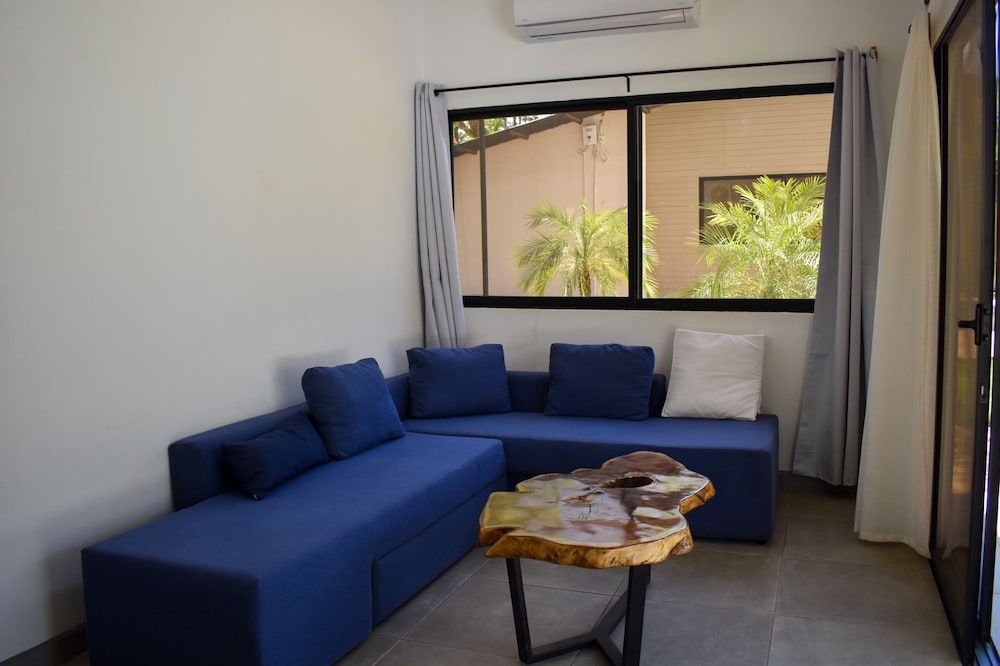 Villa #2 - 1BR Apt with mini fridge
