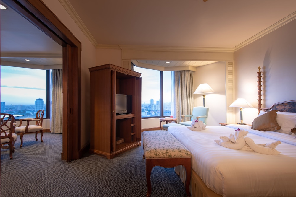 Executive Suite River View, Business Lounge Access