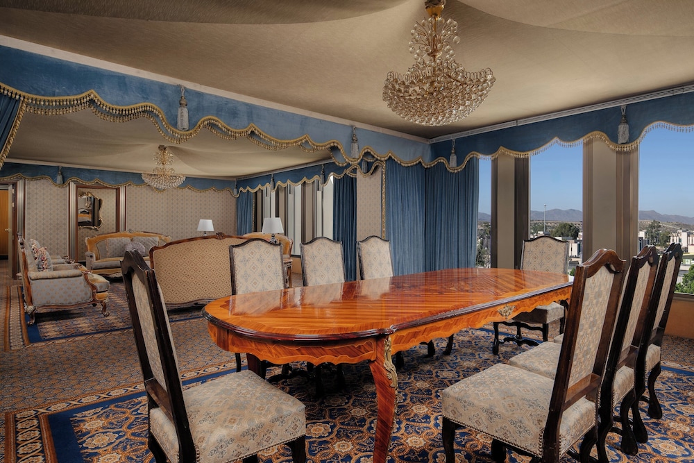 Royal Suite, Smoking - Photo 3