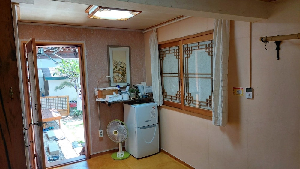 Room (Joy) photo 2