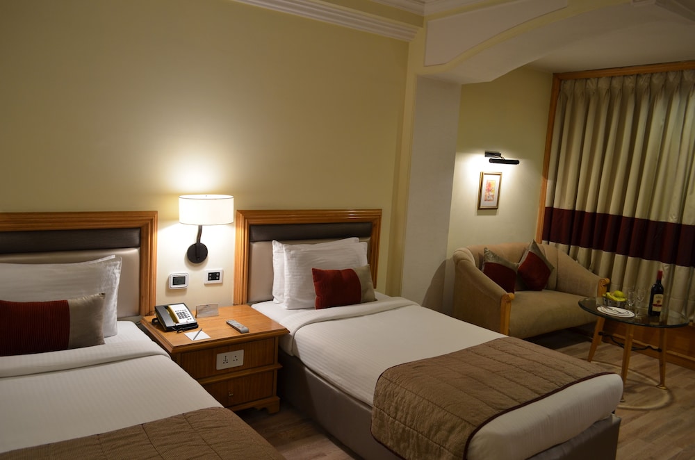 Deluxe Room, 2 Twin Beds, City View photo 2
