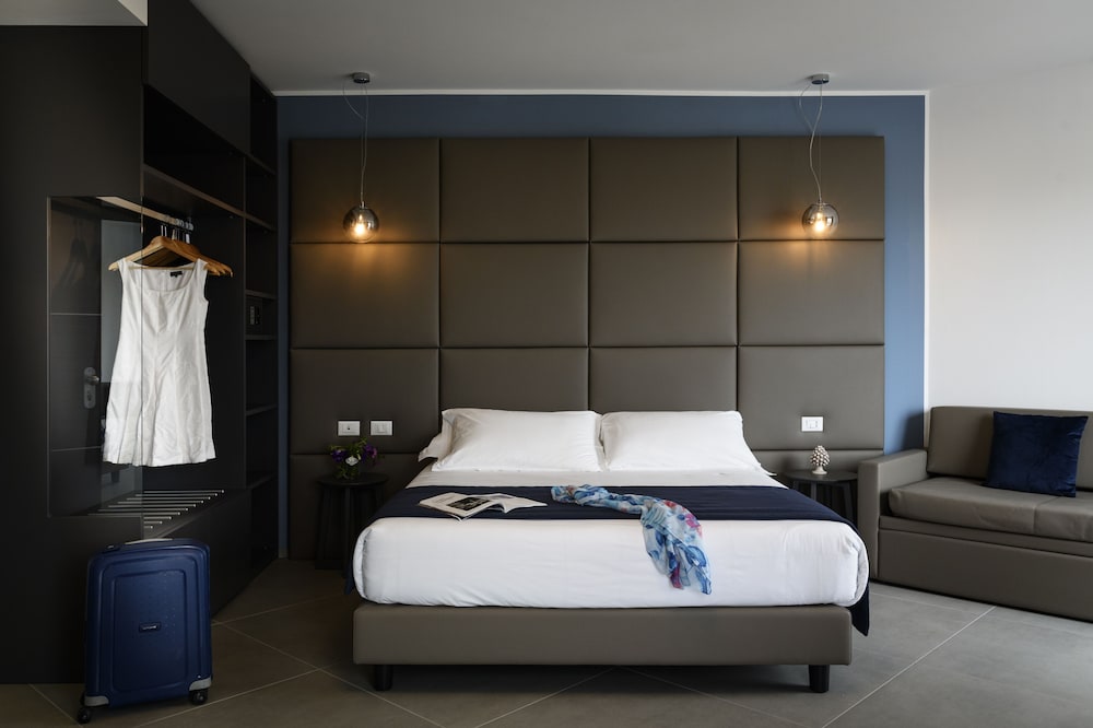 Junior Suite, Sea View - Photo 4
