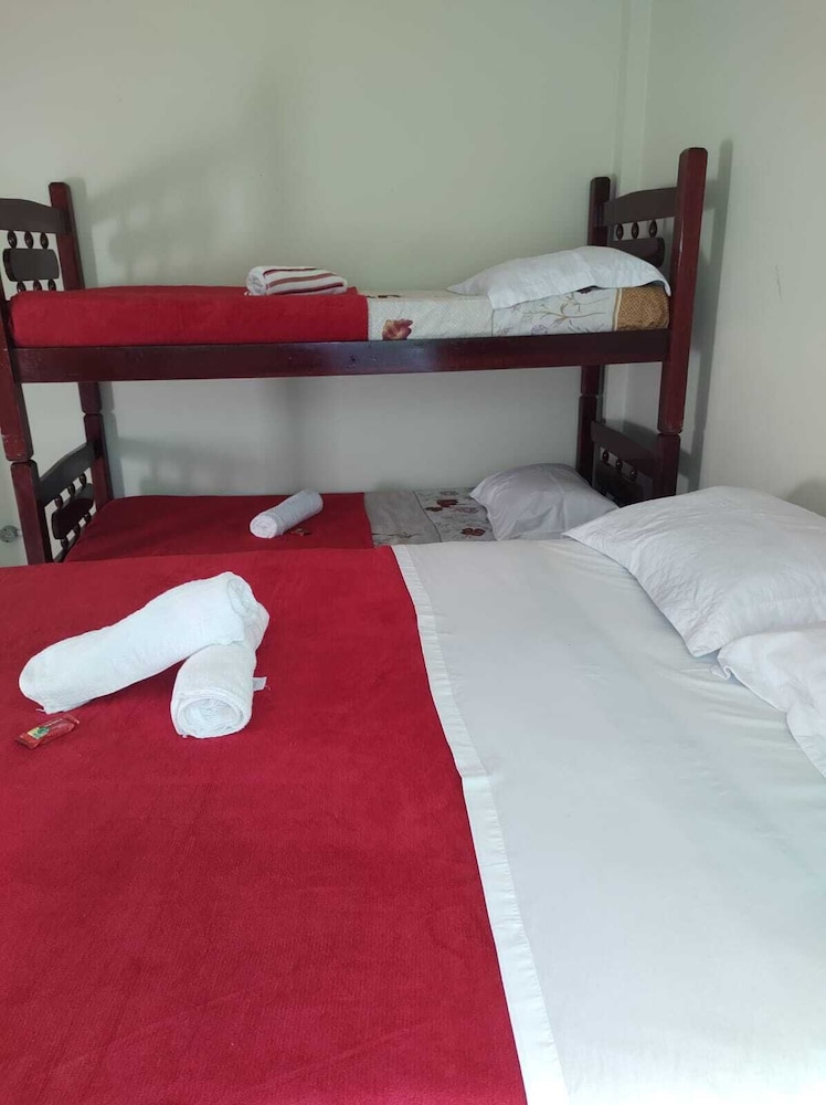 Basic Quadruple Room - Photo 8