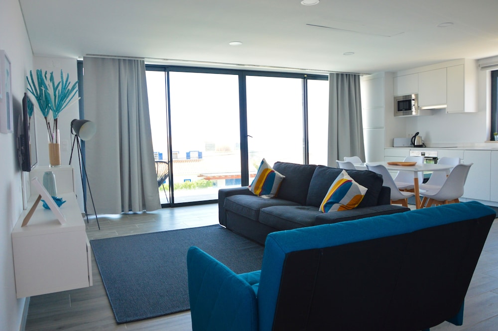 House, 2 Bedrooms (1st Floor) photo 2