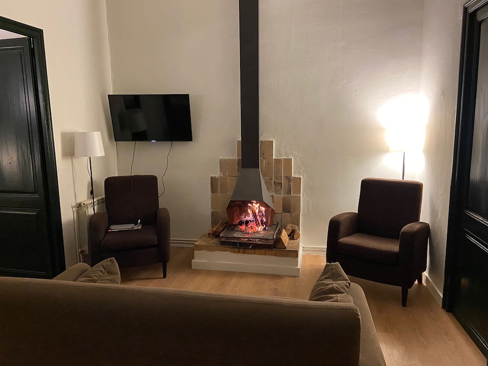 Standard House, 4 Bedrooms photo 2