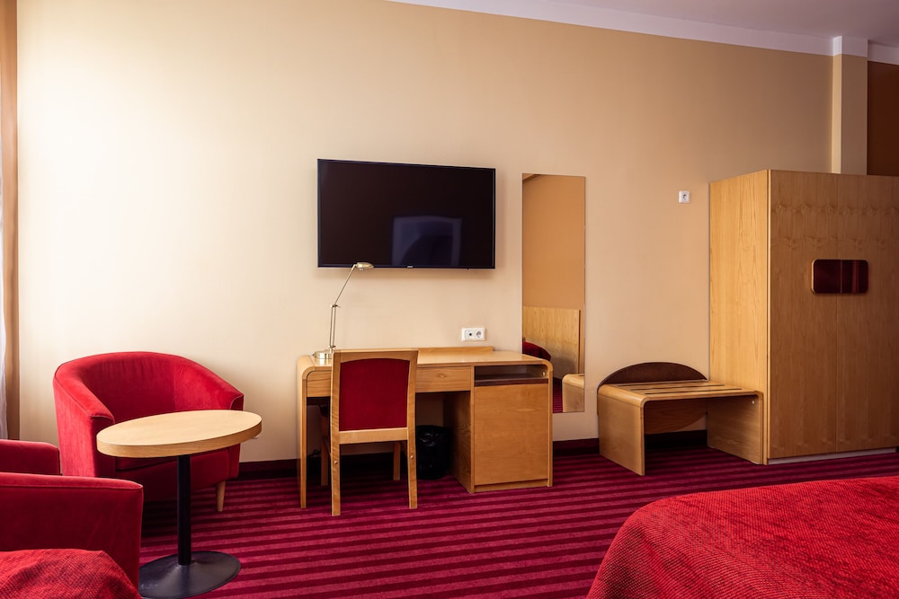 Classic Triple Room - Photo 2