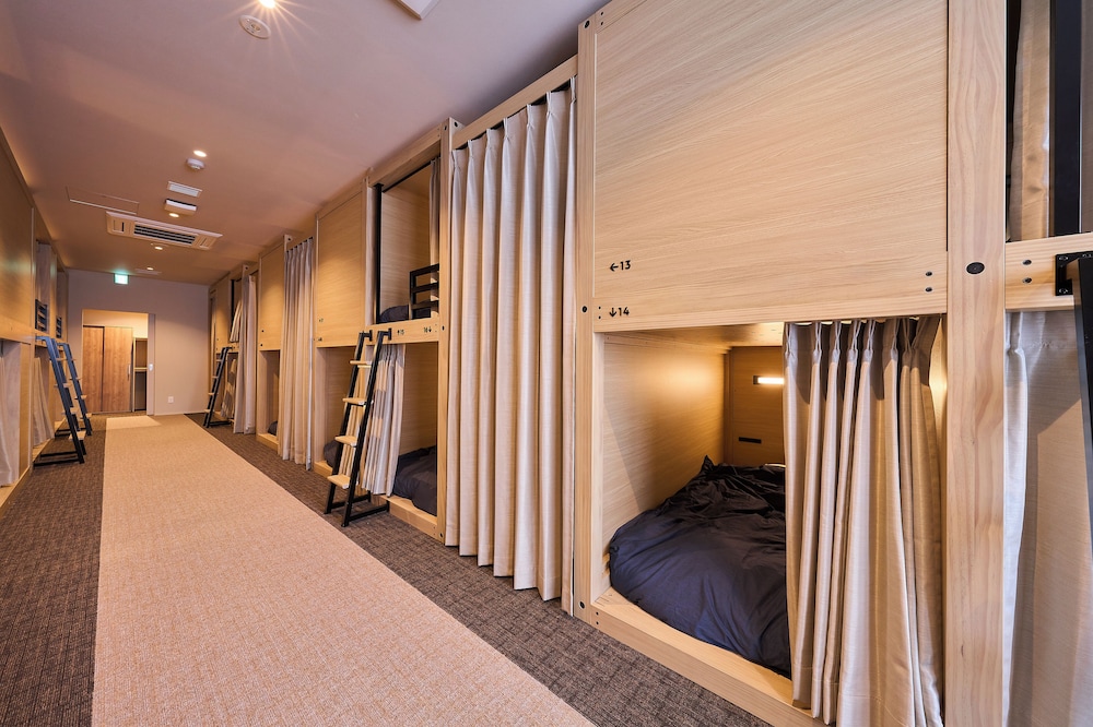 Female Single Dormitory Bed, Non Smoking (Bunk Bed)