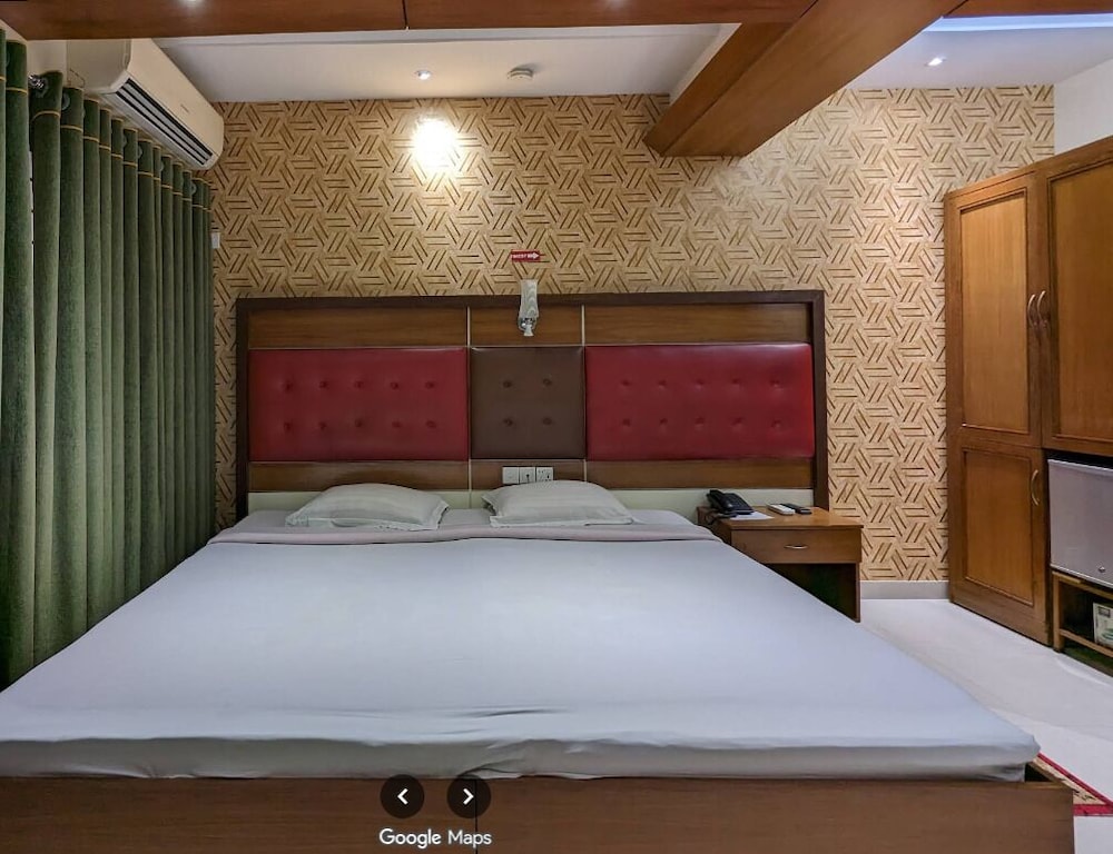 Deluxe Double Room, City View photo 1