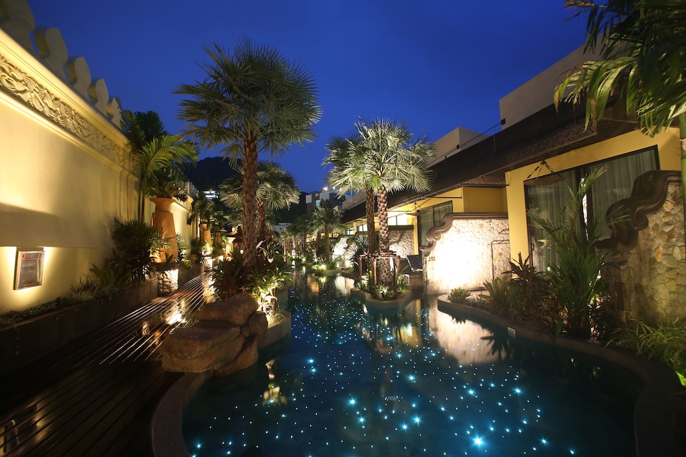 Cabana Suite Pool Access - Photo 24