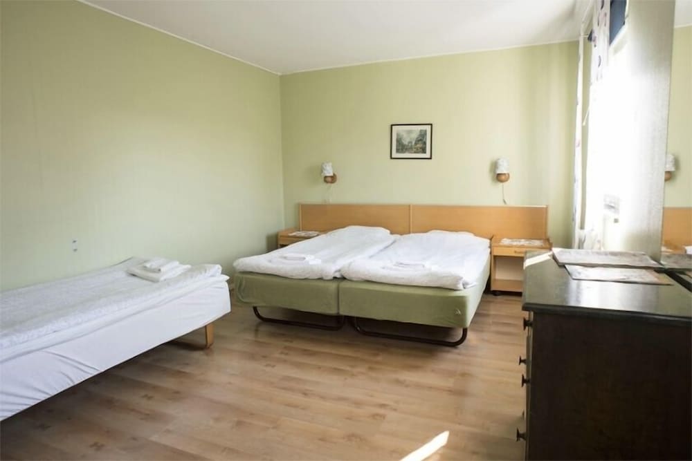 Basic Single Room (4 beds) photo 2