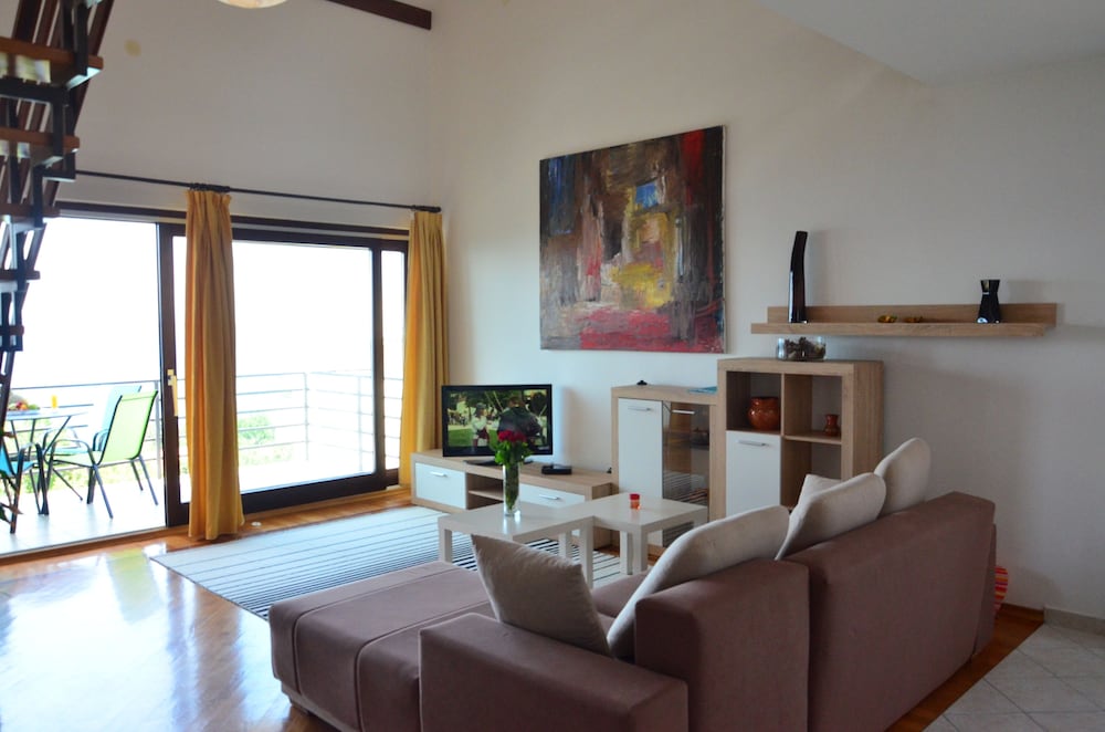 Gallery Apartment, Sea View