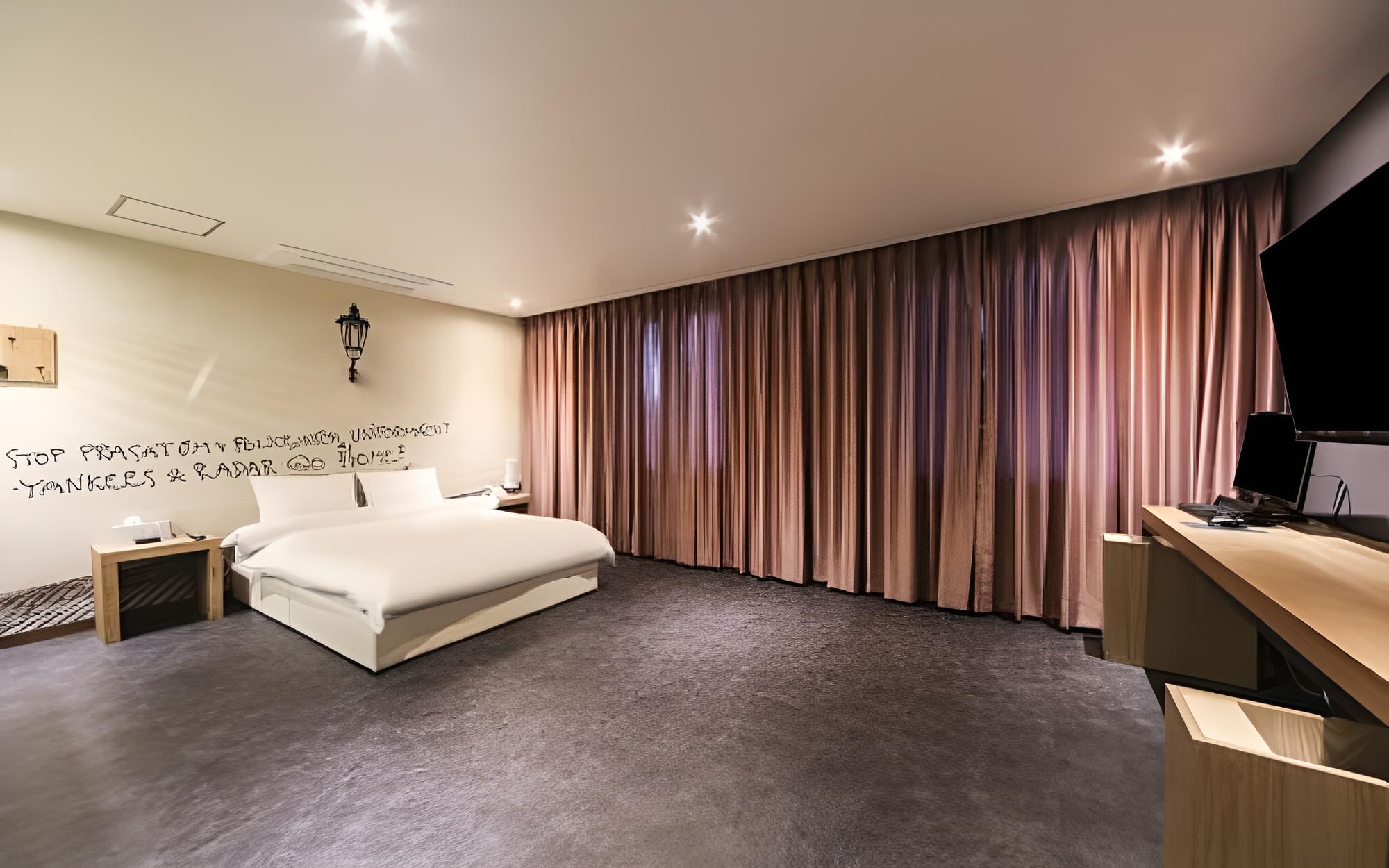 Room (Premium-GTX1060 Couple PC (Netflix vi) photo 2