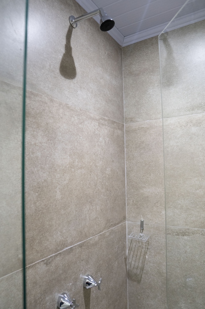 Double Room - Photo 6
