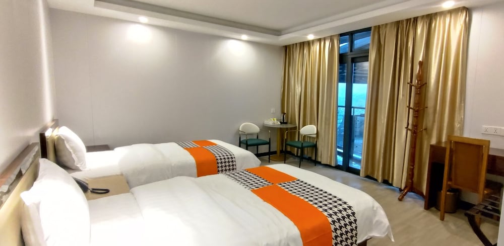 Deluxe Twin Room - Photo 4