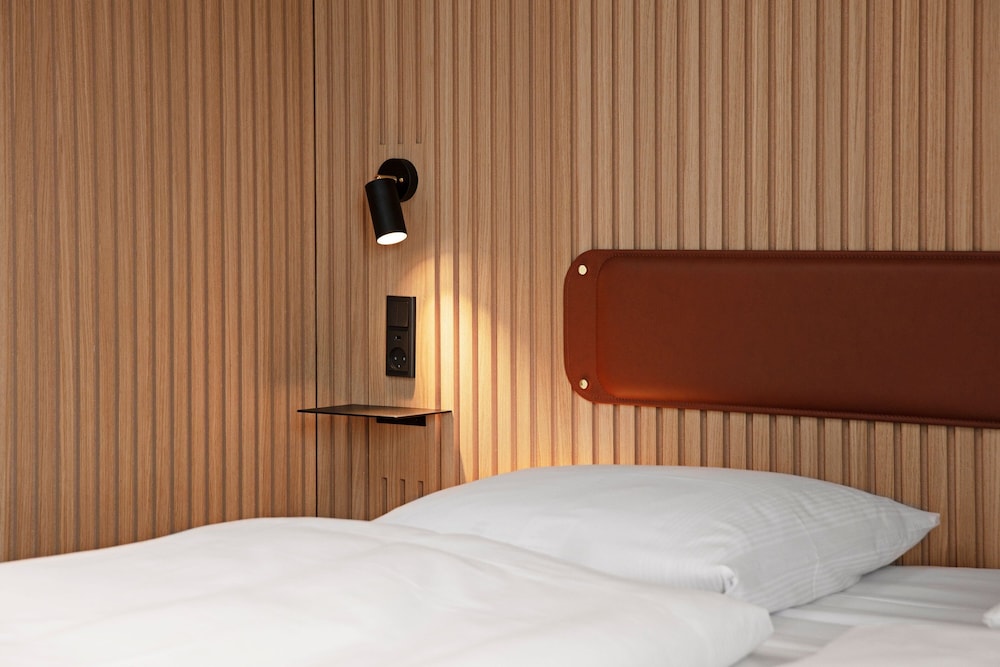 Standard Double Room, 1 King Bed - Photo 5