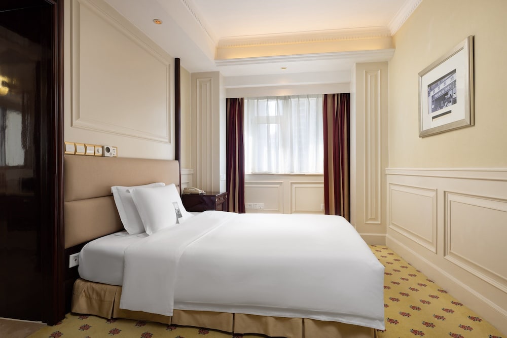 Premium Room, 1 Queen Bed