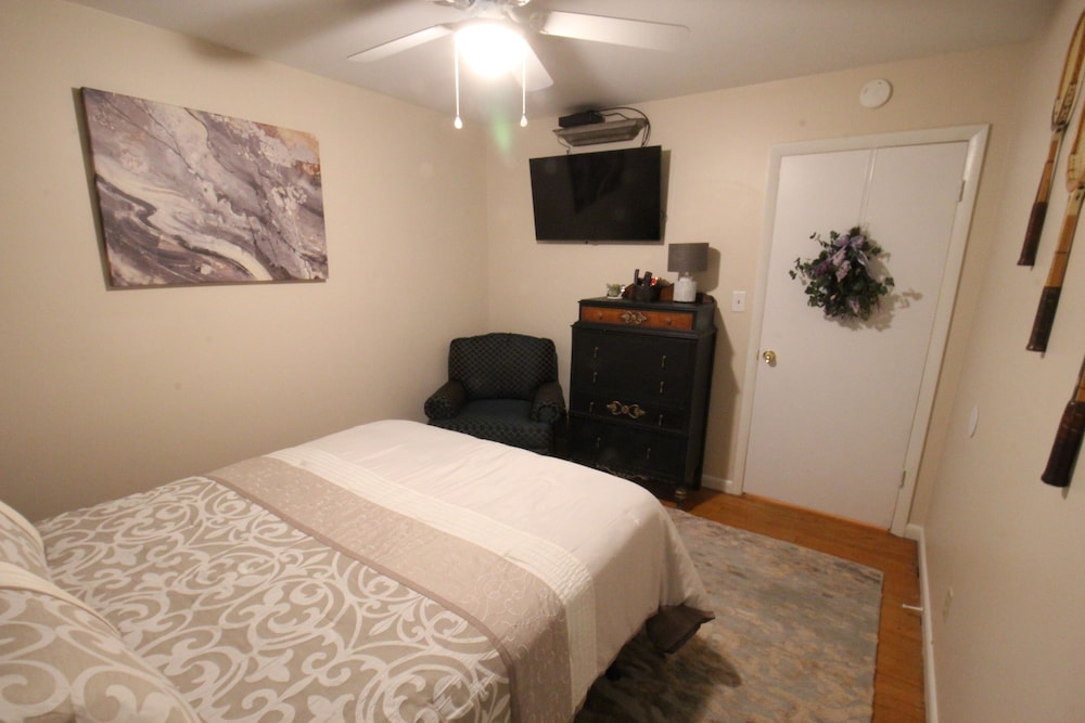 Basic Single Room photo 2