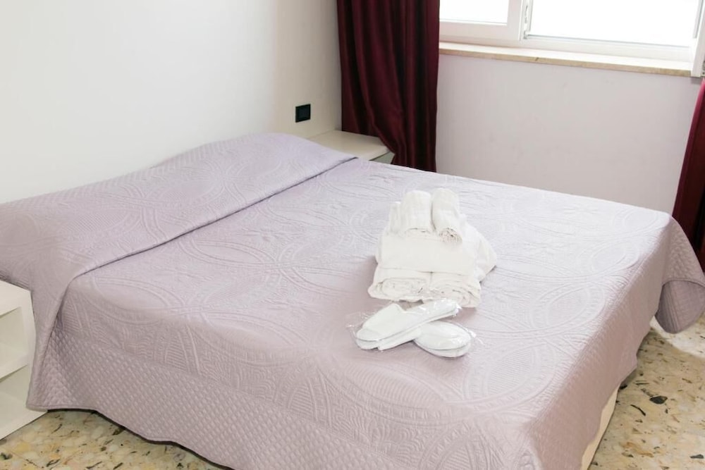 Standard Double or Twin Room, Sea View photo 3
