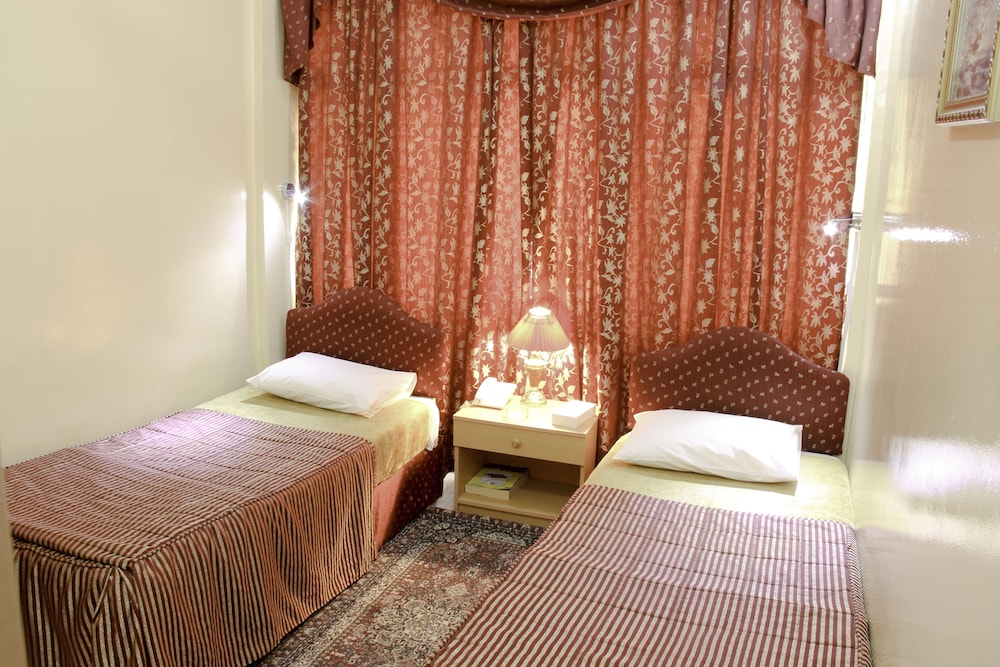 Standard Double or Twin Room photo 3