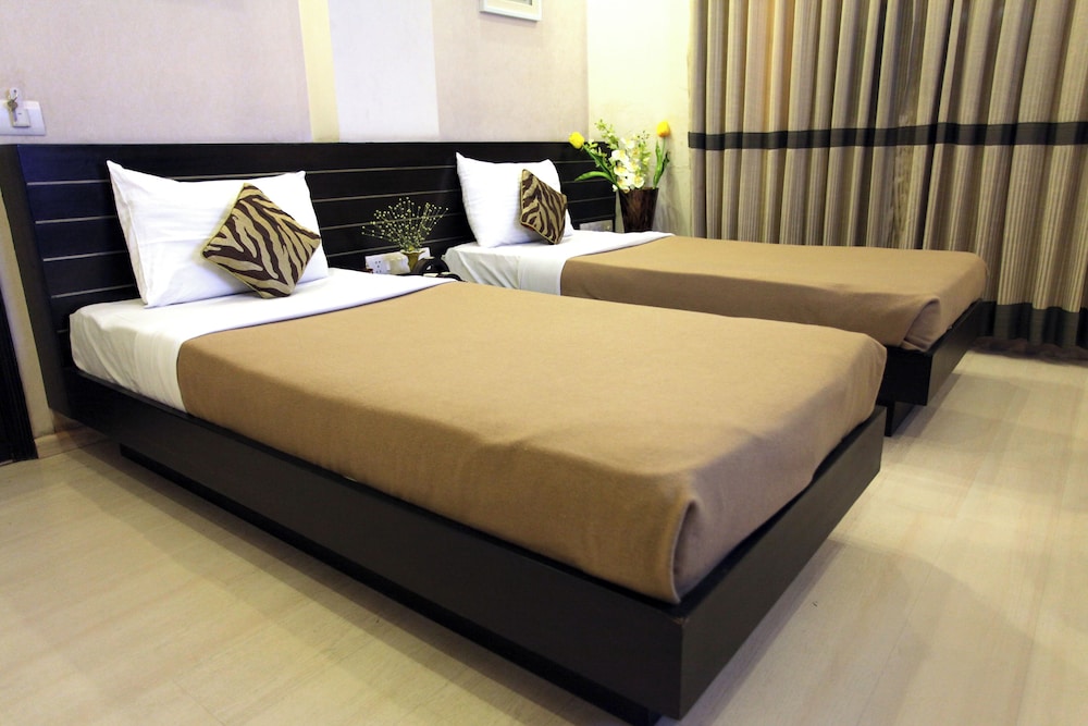 Executive Room - Photo 5