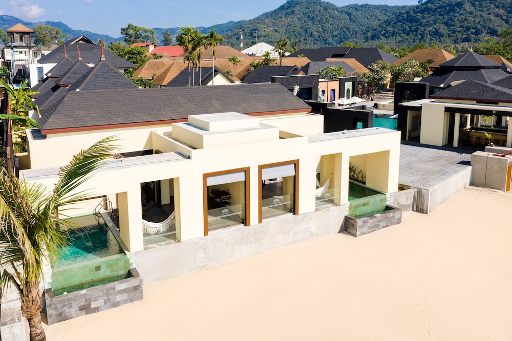 Beachfront Pool Villa - Photo 8