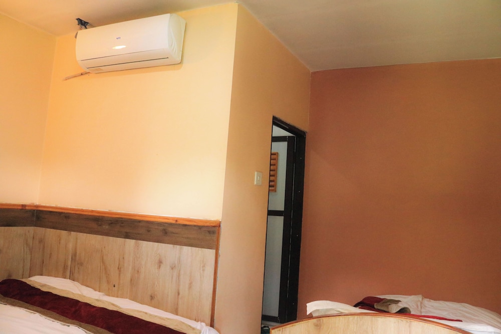 Deluxe Triple Room photo 3