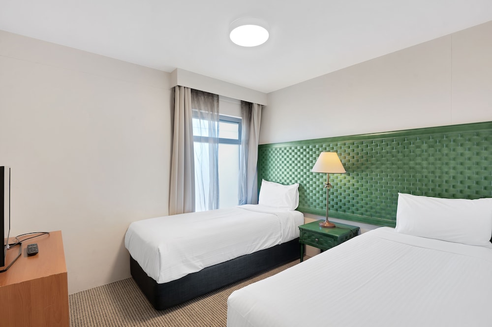 Family Suite, 1 Bedroom (South Tower) photo 2