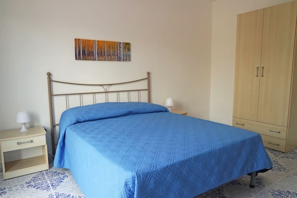 Apartment, 2 Bedrooms, Sea View photo 2