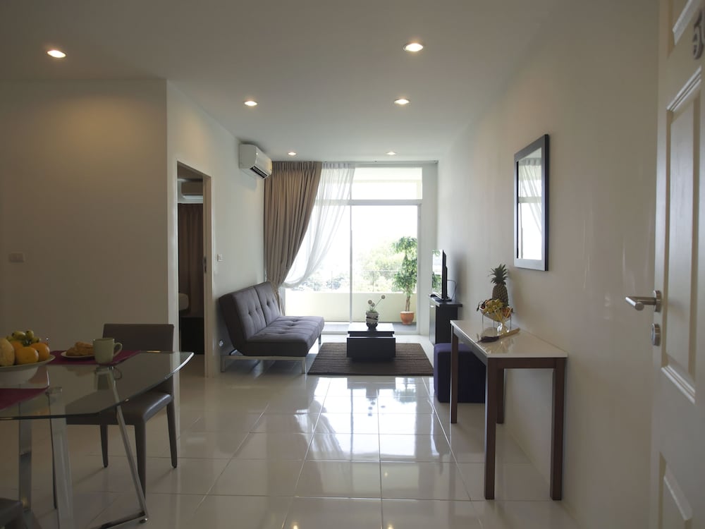 One Bedroom photo 3