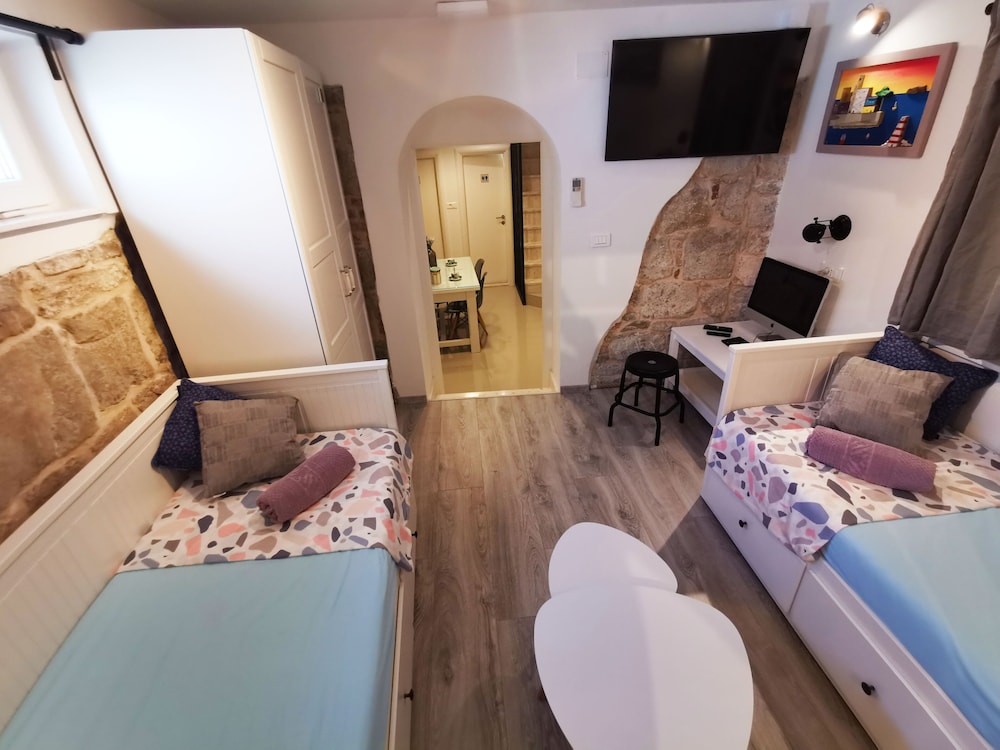 City Villa, 3 Bedrooms, Kitchen - Photo 42