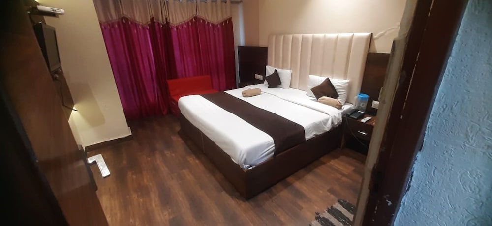 Deluxe Double Room, City View photo 1