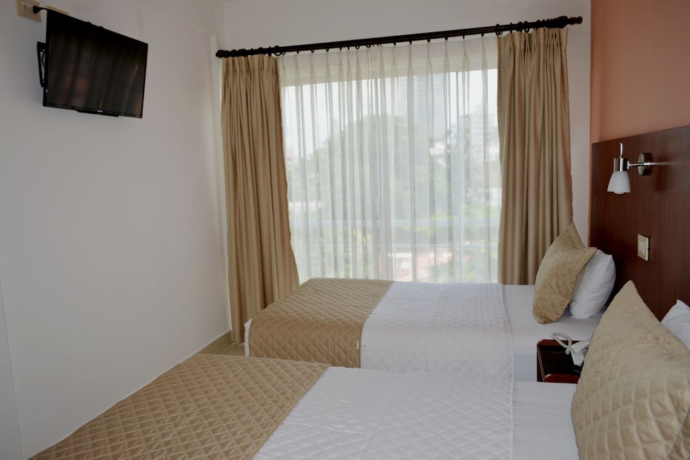 Family Apartment, 3 Bedrooms (Plus) photo 1