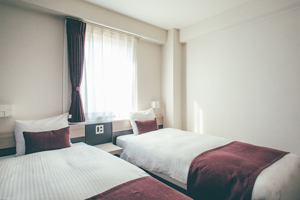 Basic Twin Room - Photo 1