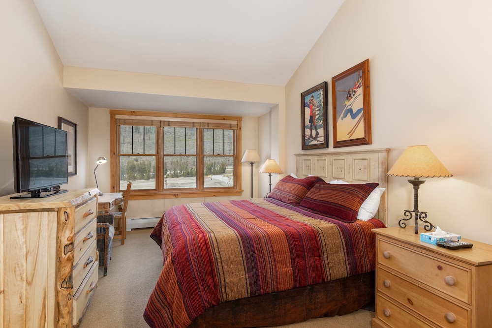 Deluxe Apartment, 2 Bedrooms, Mountain View photo 2