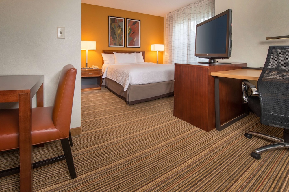 Suite, Multiple Beds, Accessible (Mobility Transfer Shower Two Bedrooms) - Photo 1