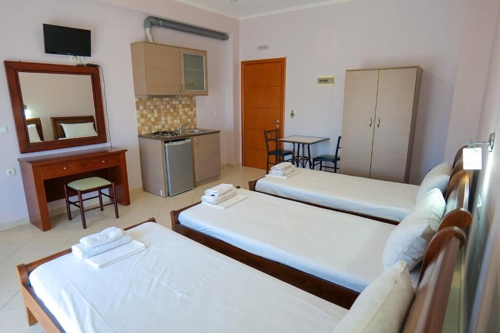 Triple Room photo 3