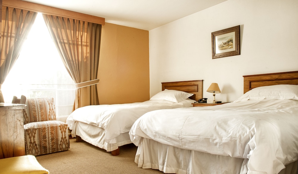 Standard Twin Room, 2 Twin Beds - Photo 6