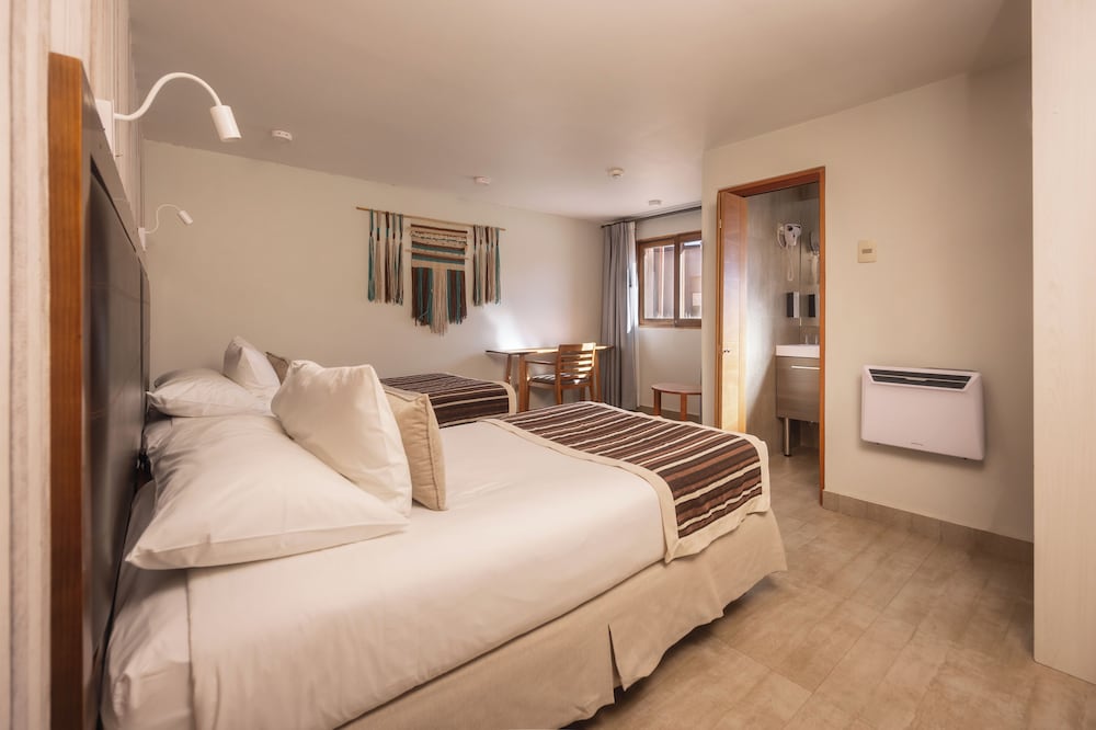 Standard Double Room, 1 King Bed photo 1