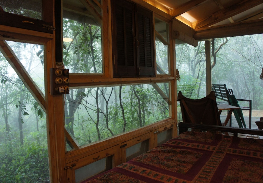 Luxury Cabin Forest View with Bathtub photo 3