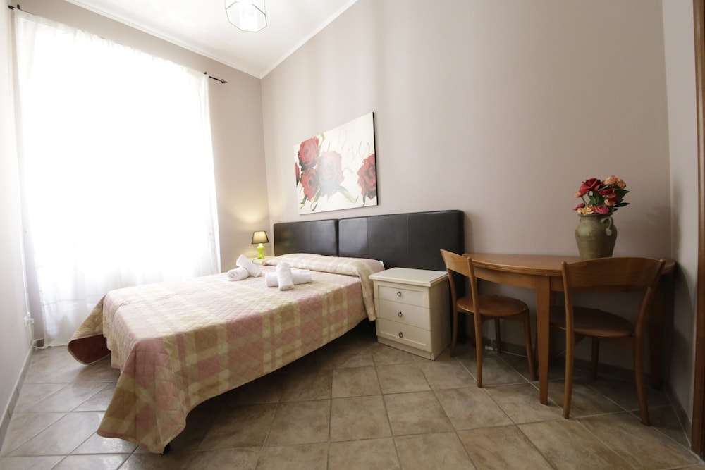 Double or Twin Room photo 2