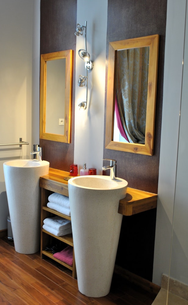 Comfort Double Room, Non Smoking (Chambre Baldaquin) photo 3